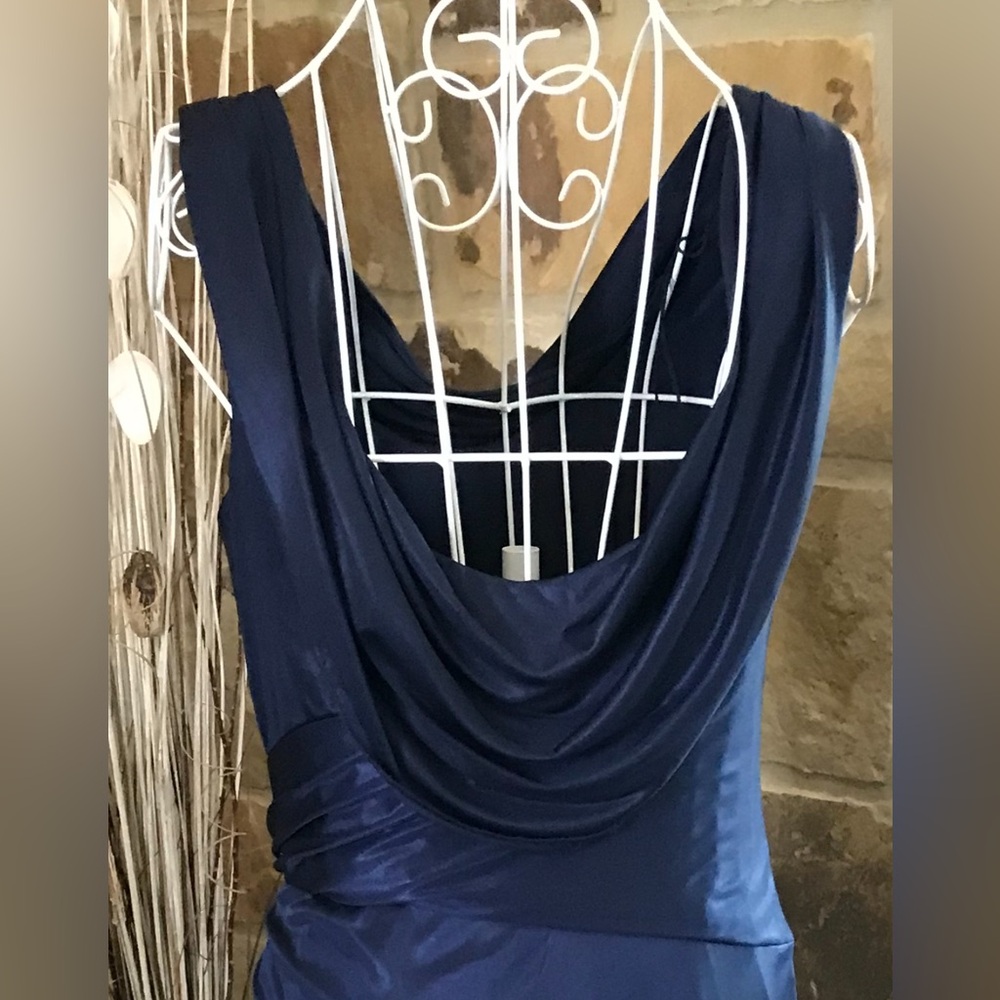 Adrianna Papell Formal, Navy Blue Color, In excellent condition. - Picture 4 of 6